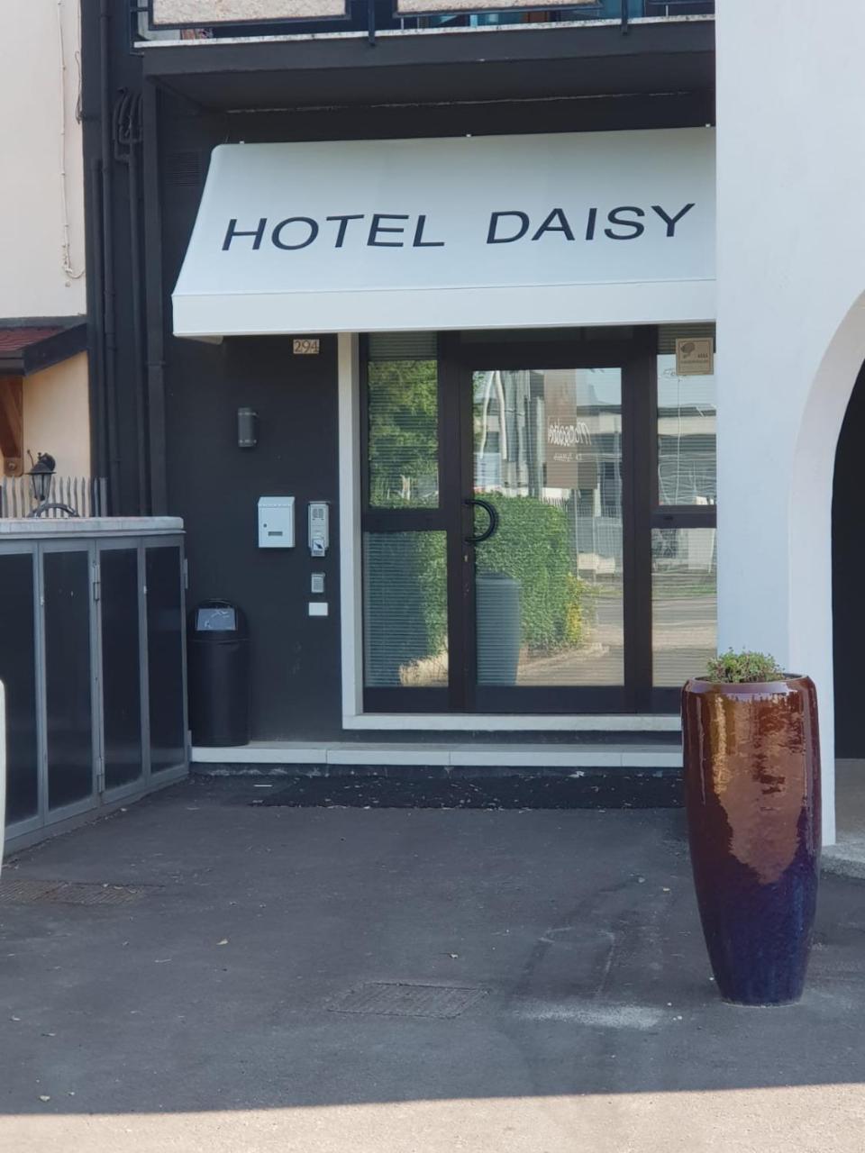 Hotel Daisy San Giovanni Lupatoto Esterno foto